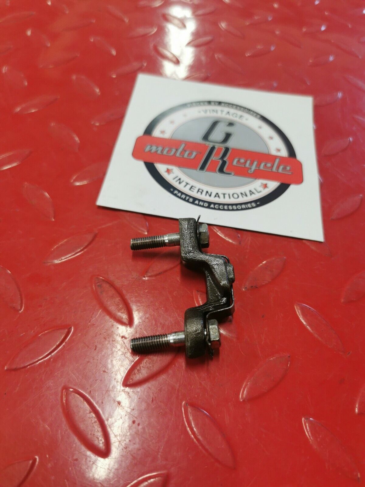 Honda CR125R 1982 kickstarter spindle stopper retainer plate 28262-KA3-000 81 3