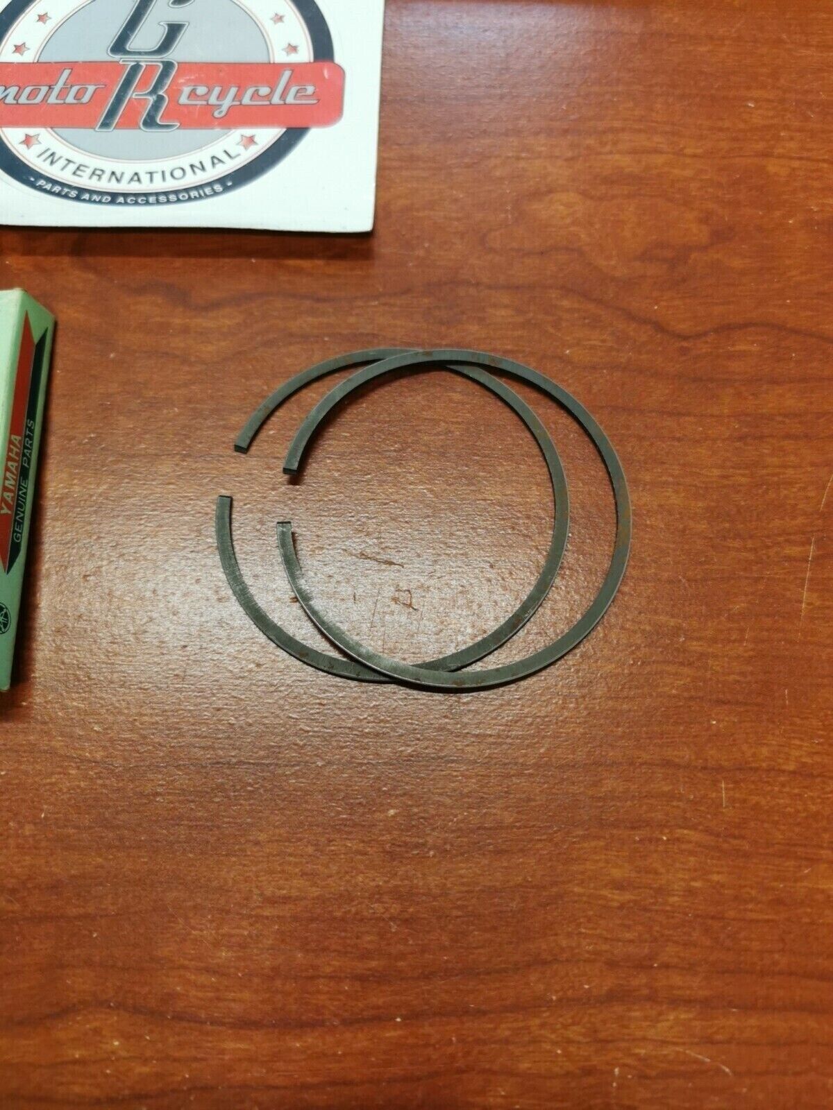 NOS Yamaha 1979 - 1982 IT250 PISTON RING SET 1ST 0.25 1W5-11610-10-00 Y86