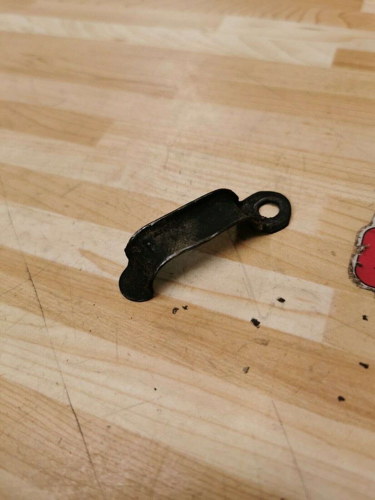 Suzuki DR350 1992 throttle wire guide bracket holder clamp clip