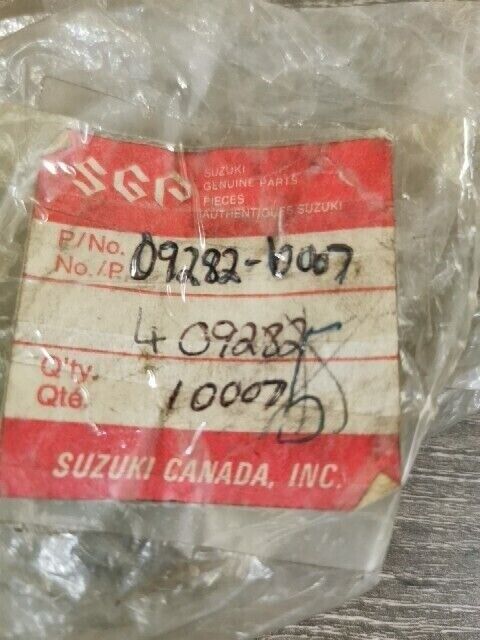 NOS SUZUKI DR100 DR125 DR200 DR500S DR600R GN125E OIL SEAL 09282-10007 S41