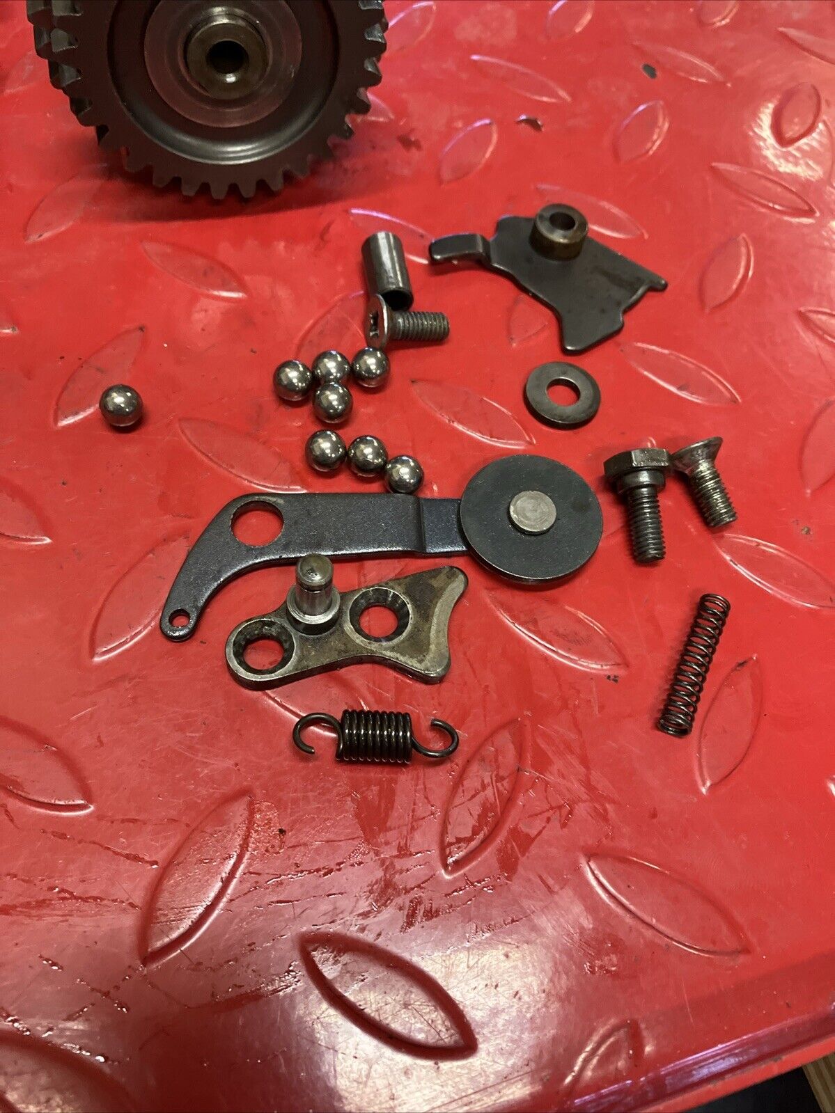 Suzuki TC125 1975 transmission shaft gear gearshift gear shift drum cam forks