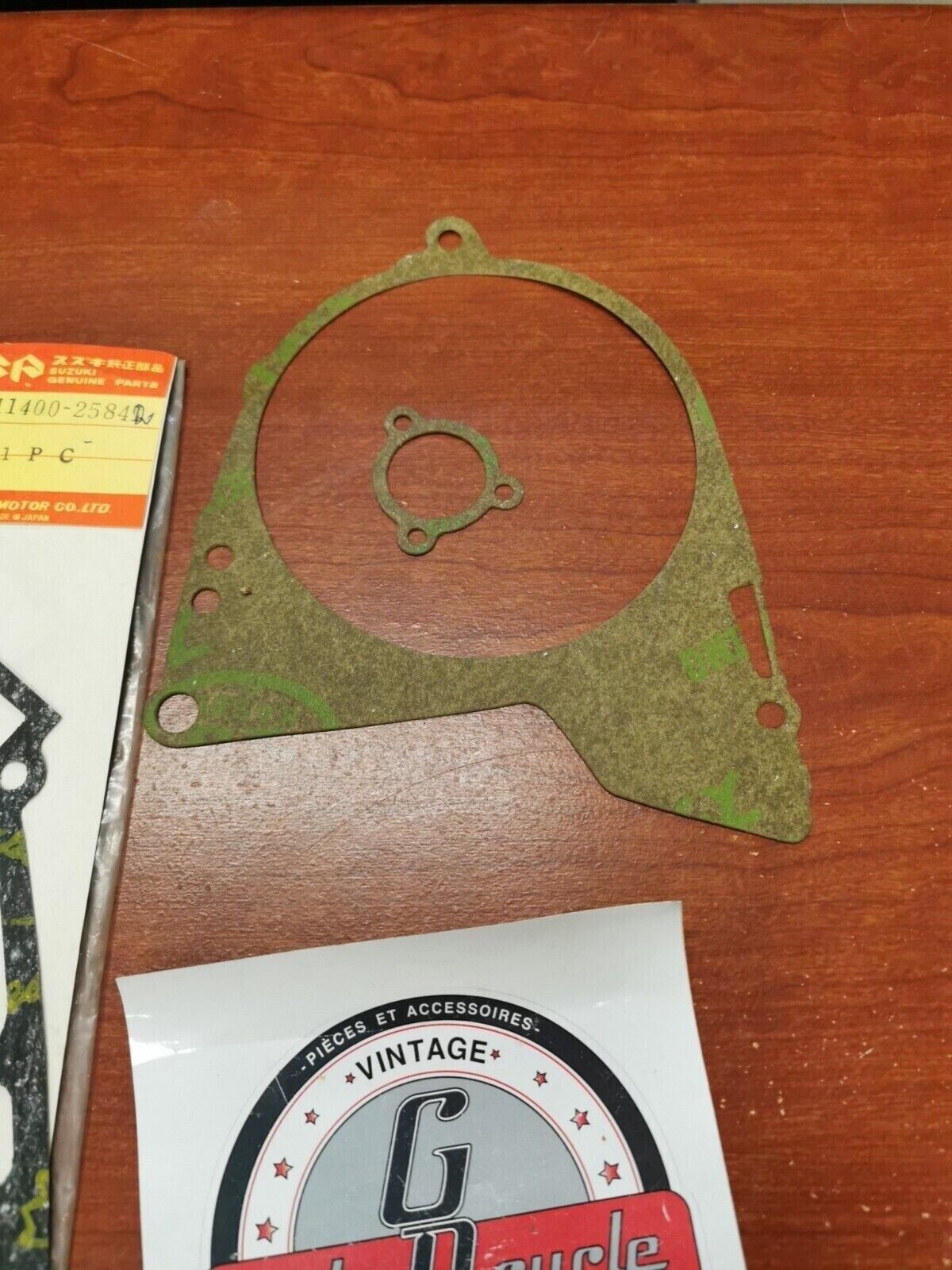 NOS SUZUKI TS100 TC100 GASKET KIT INCOMPLETE 11400-25841 SUB. 11400-25844 S31