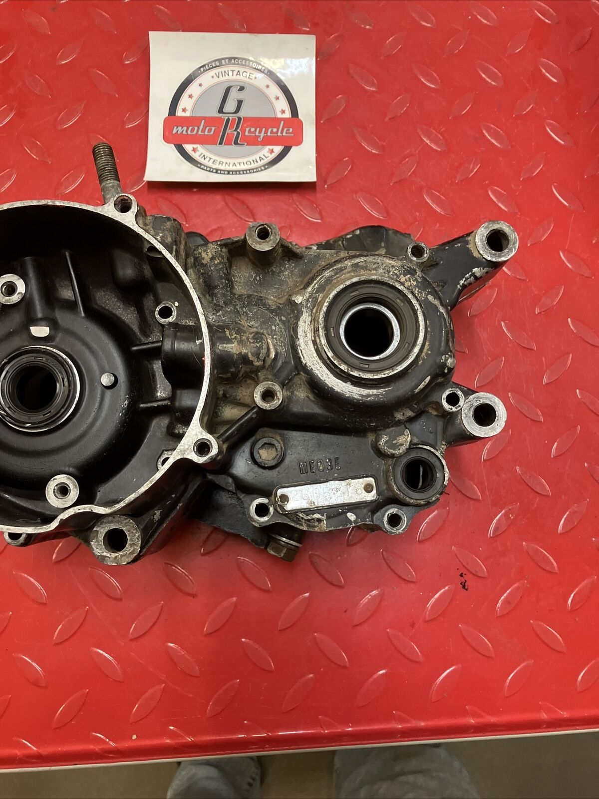 Honda CR250R 1984 left right crankcase set 111A0-KA4-741 2
