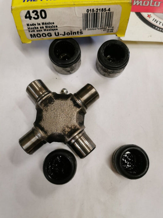 NOS MOOG FORD RANGER UNIVERSEL JOINT REAR 430 J32