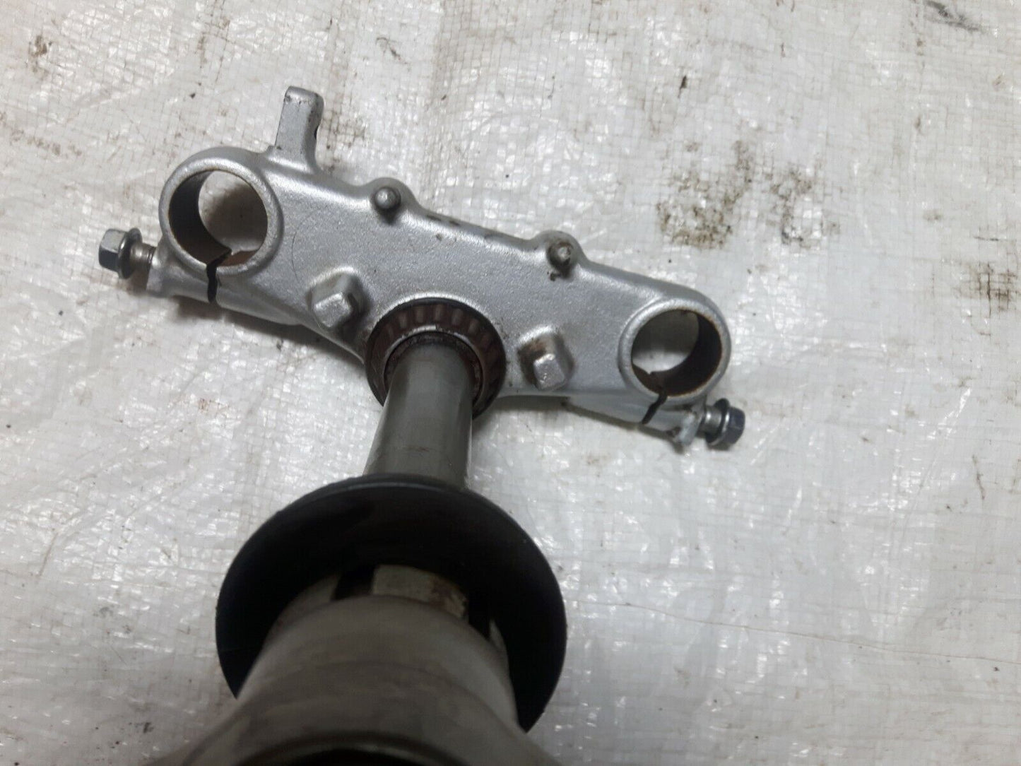 Kawasaki KLX125L 2003 steering stem triple tree clamp holder under 44039-S002