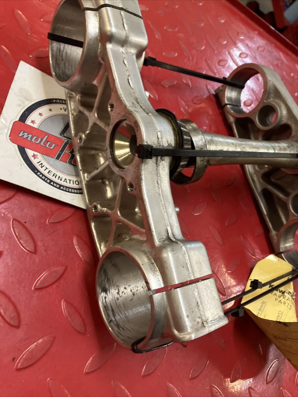 Honda CRF250R 2006 2007 steering stem triple clamp tree U2