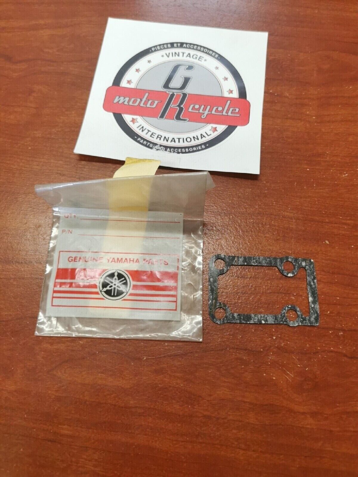 NOS Yamaha 1973 1974 TX750 BREATHER COVER GASKET 341-11169-00-00 Y76