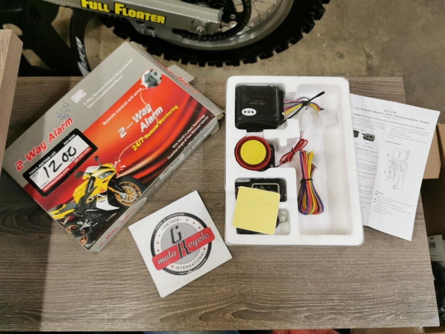NOS 2 WAY ALARM MOTORCYCLE ALARM CONTROL SIREN VIBRATE KCE-6300 J48