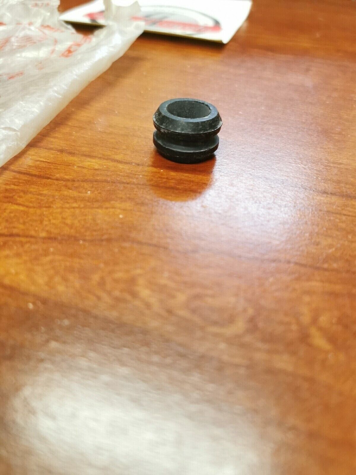 NOS Honda CB350 CB750 CBR1000RR CBR600RR BRAKE HOSE GROMMET 45146-300-000 H33