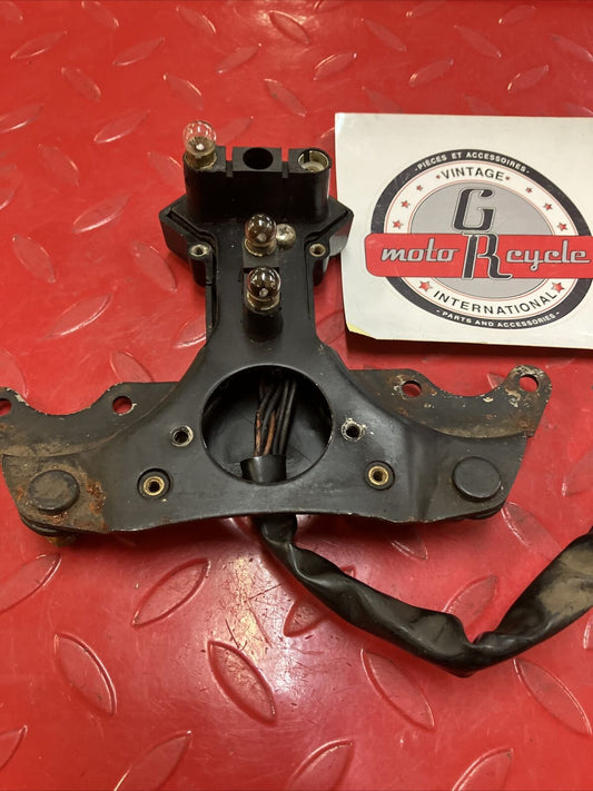 Yamaha RD400 1977 pilot box socket meter bracket 1J7-83509-70-00 1A0-83519-00-00