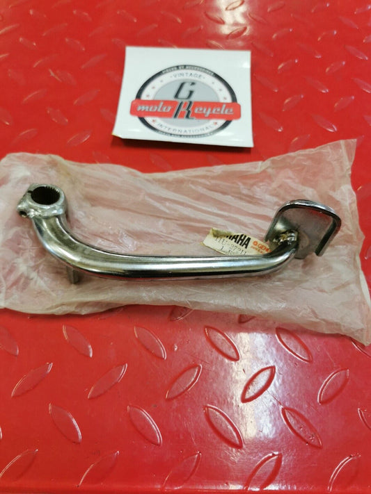 NOS Yamaha XZ550 1983 PEDAL BRAKE 11U-27211-00-93 Y26