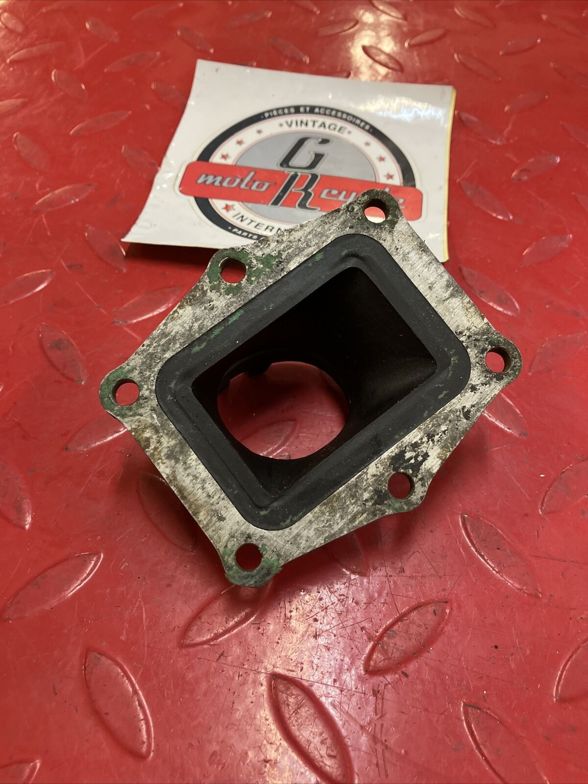 Honda CR250R 1982 intake manifold carburetor boot joint insulator 1981 1983 2