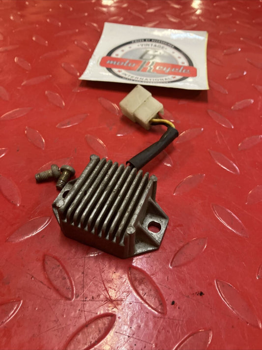 Yamaha DT200 1984 electrical voltage regulator rectifier