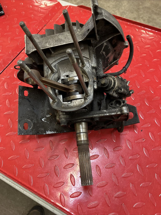 Yamaha ET250 1978 crankcase crankshaft engine motor botom end 8F3-15100-00-00