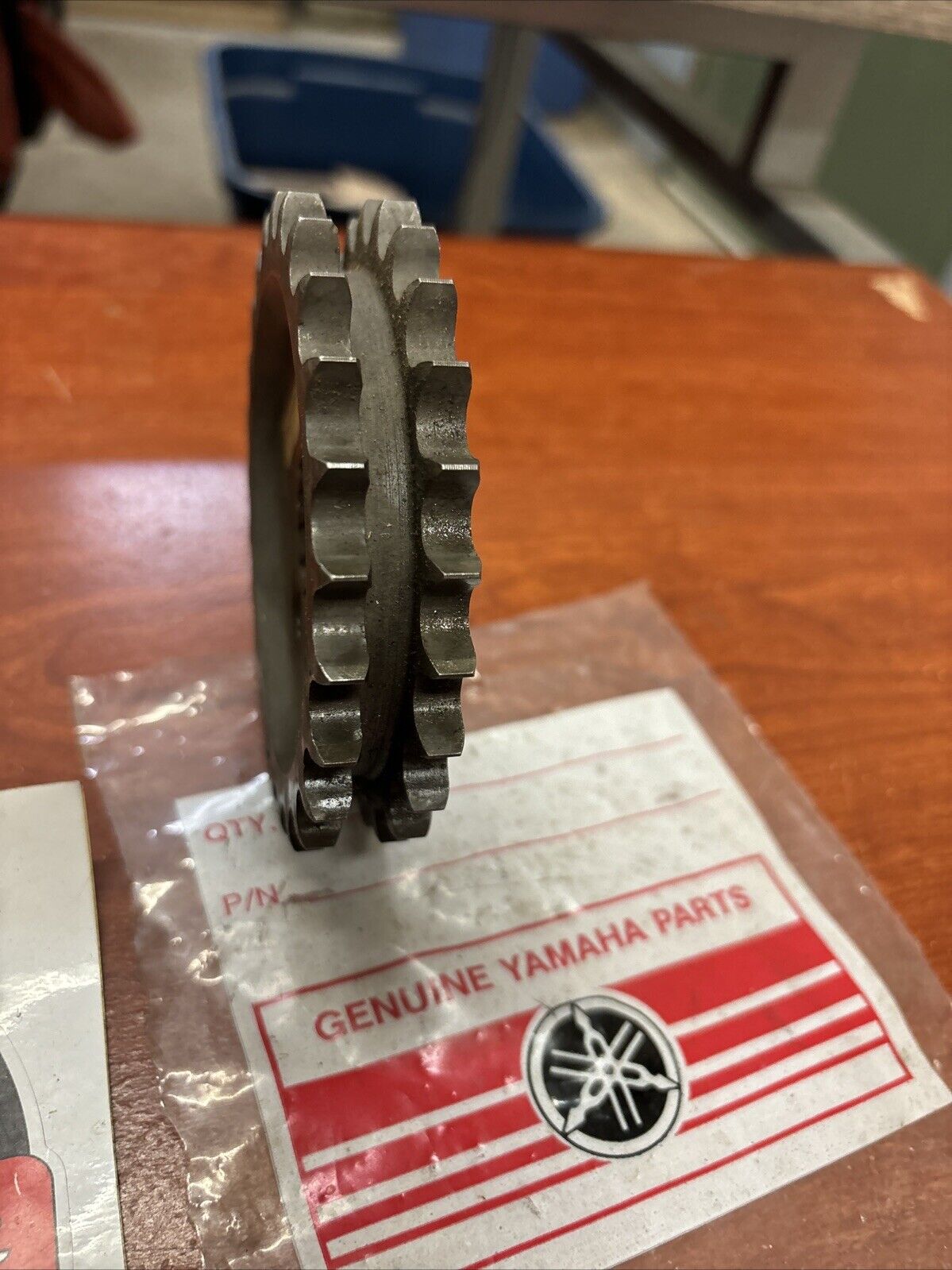 NOS Yamaha EW433 GP292 SL338 SL433 CHAIN DRIVEN SPROCKET 802-47548-40-00 Y184