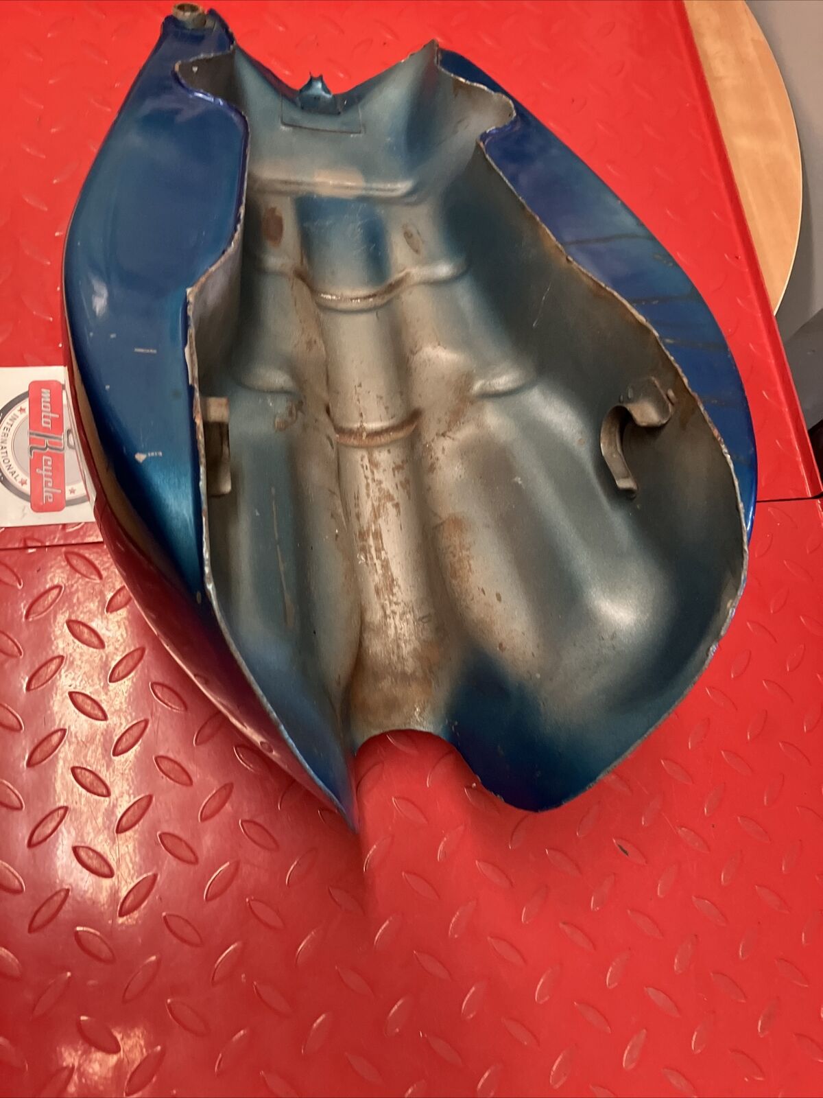 Kawasaki Z1 1975 Fuel tank gas petrol reservoir