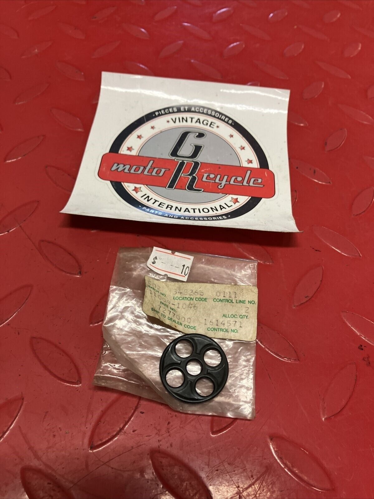 NOS KAWASAKI TAP VALVE GASKET PETCOCK 11009-1046 K17