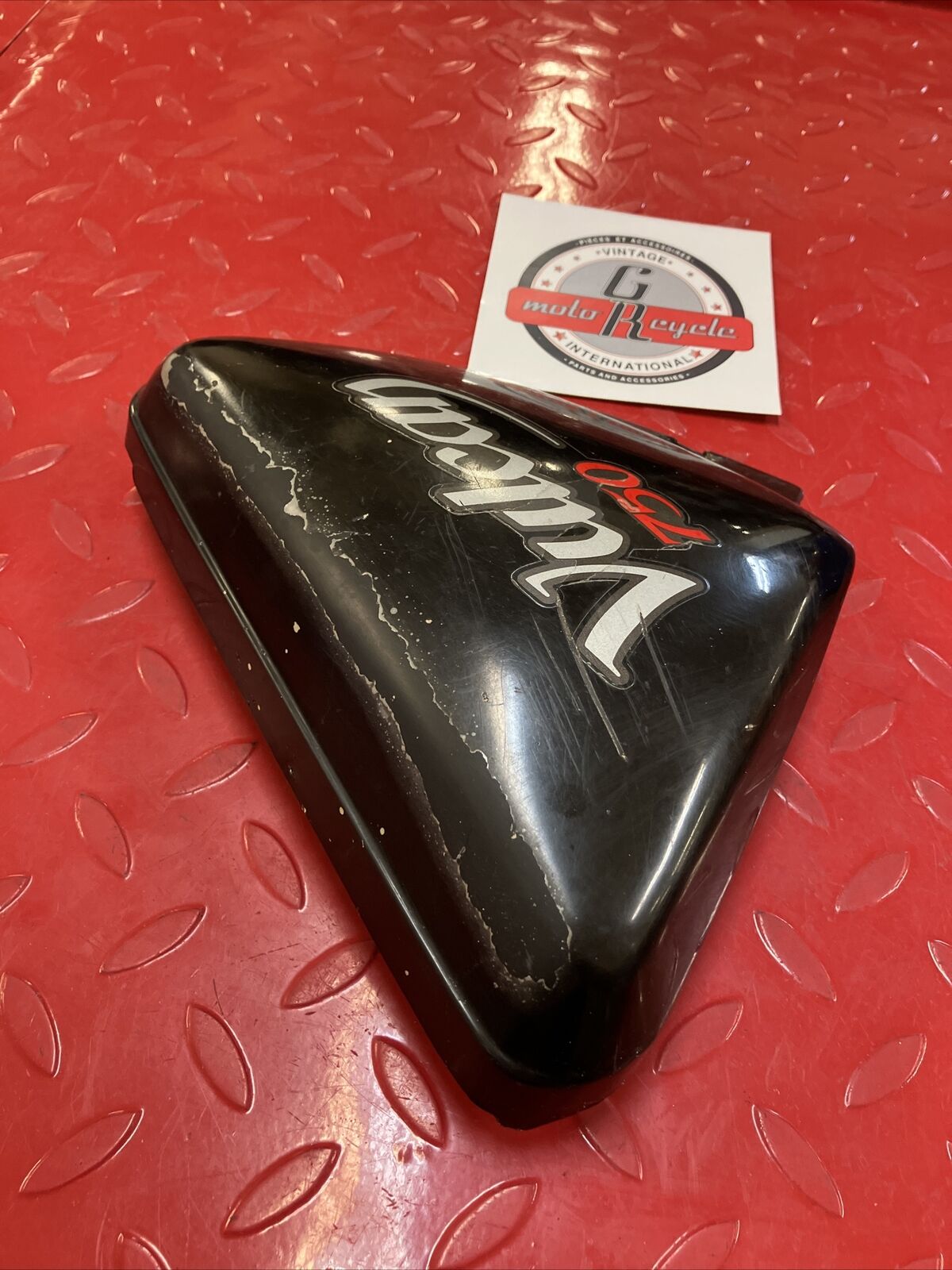 Kawasaki VN750 1986 Vulcan 750 left side cover panel fairing