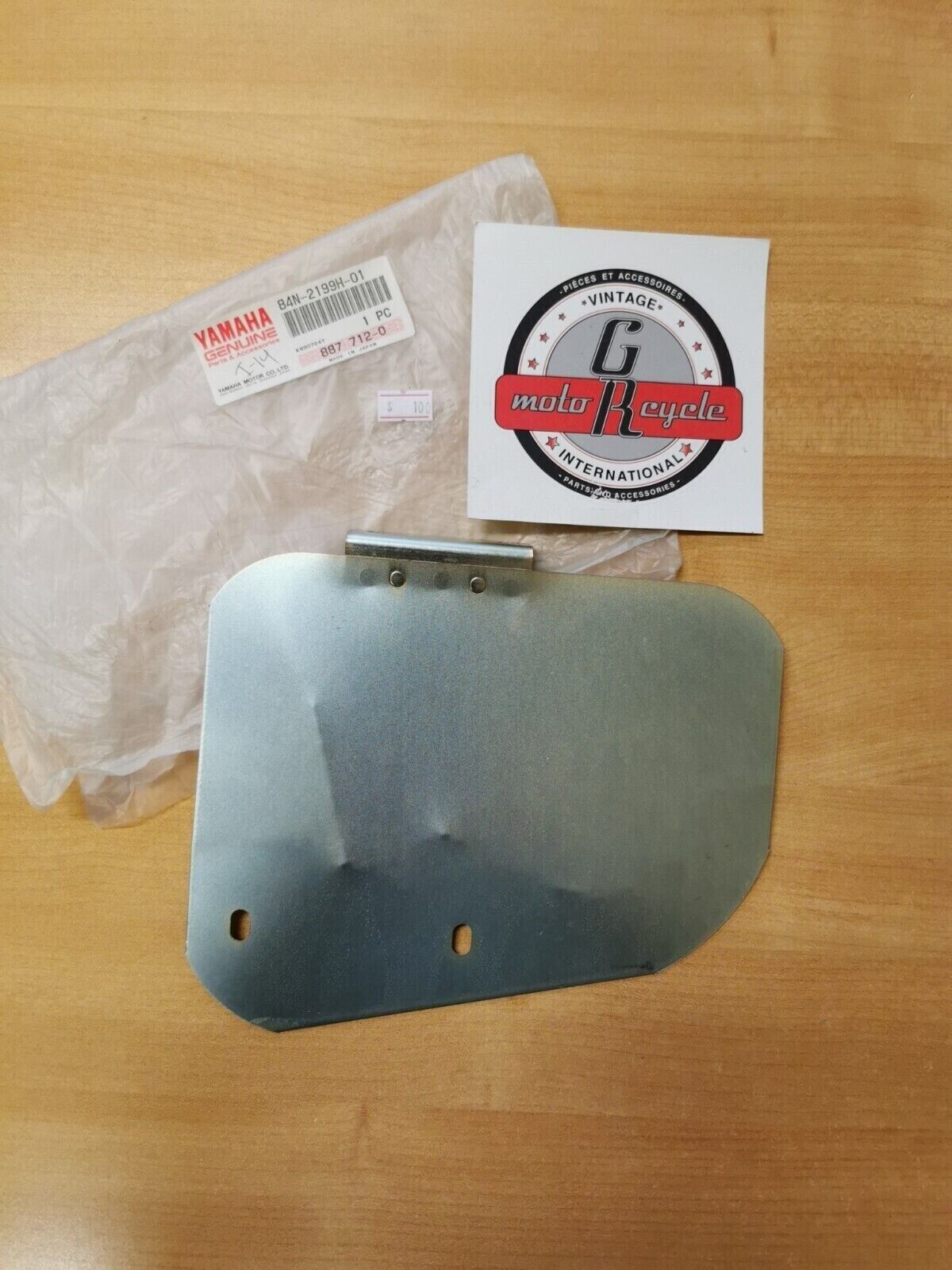 NOS YAMAHA VMAX500 VMAX600 1994 - 1996 SHIELD HEAT 84N-2199H-01-00 Y49