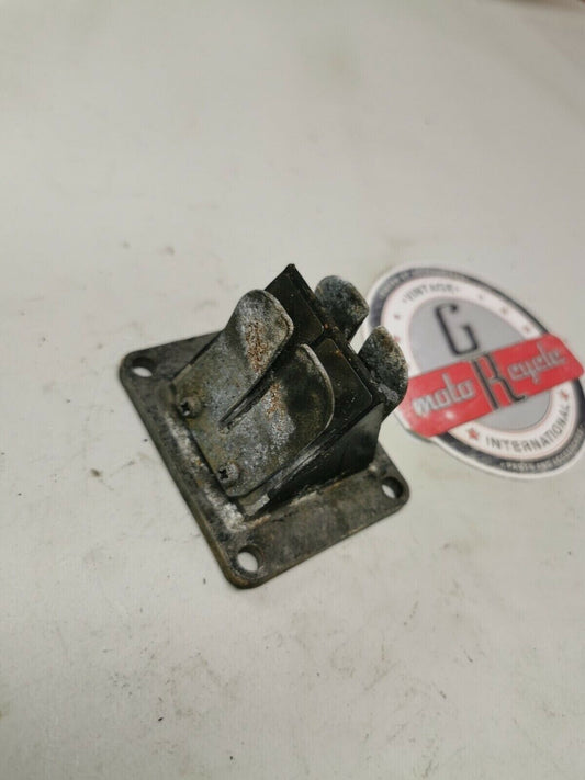 Yamaha DT125 1978 reed valve block cage petal