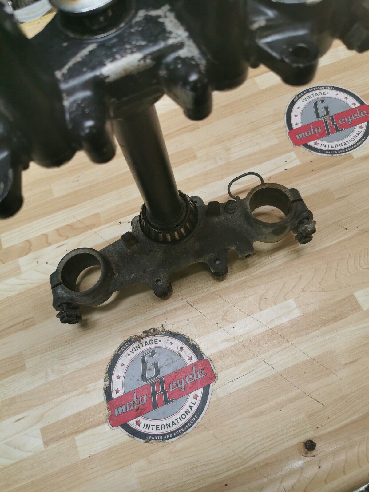 Yamaha DT200 1985 triple clamp tree steering stem crown top bridge