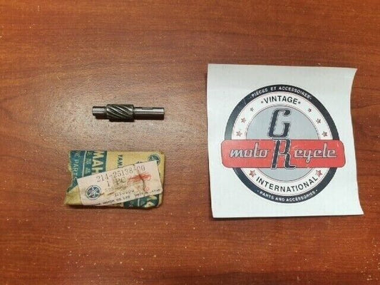 NOS Yamaha AT1 AT2 AT3 CS5 CT1 DS6 DS7 DT1 METER GEAR 214-25138-00-00 Y135