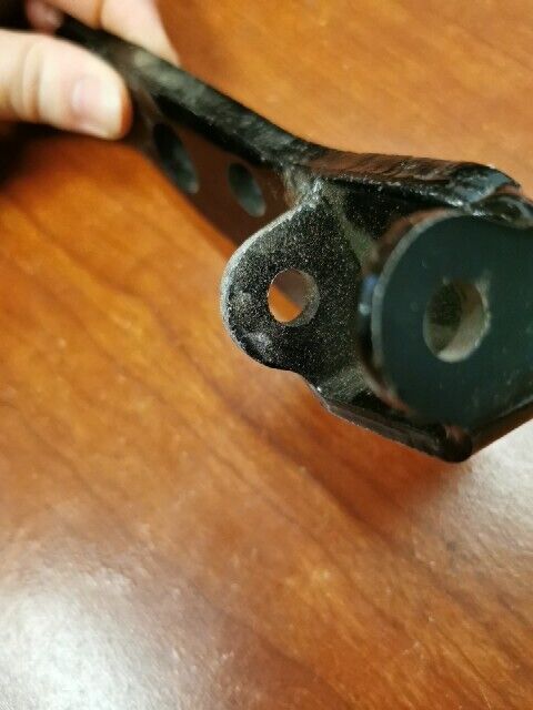 NOS Honda 1983 ATC250R RIGHT FOOTPEG PLATE 50616-964-010 H84
