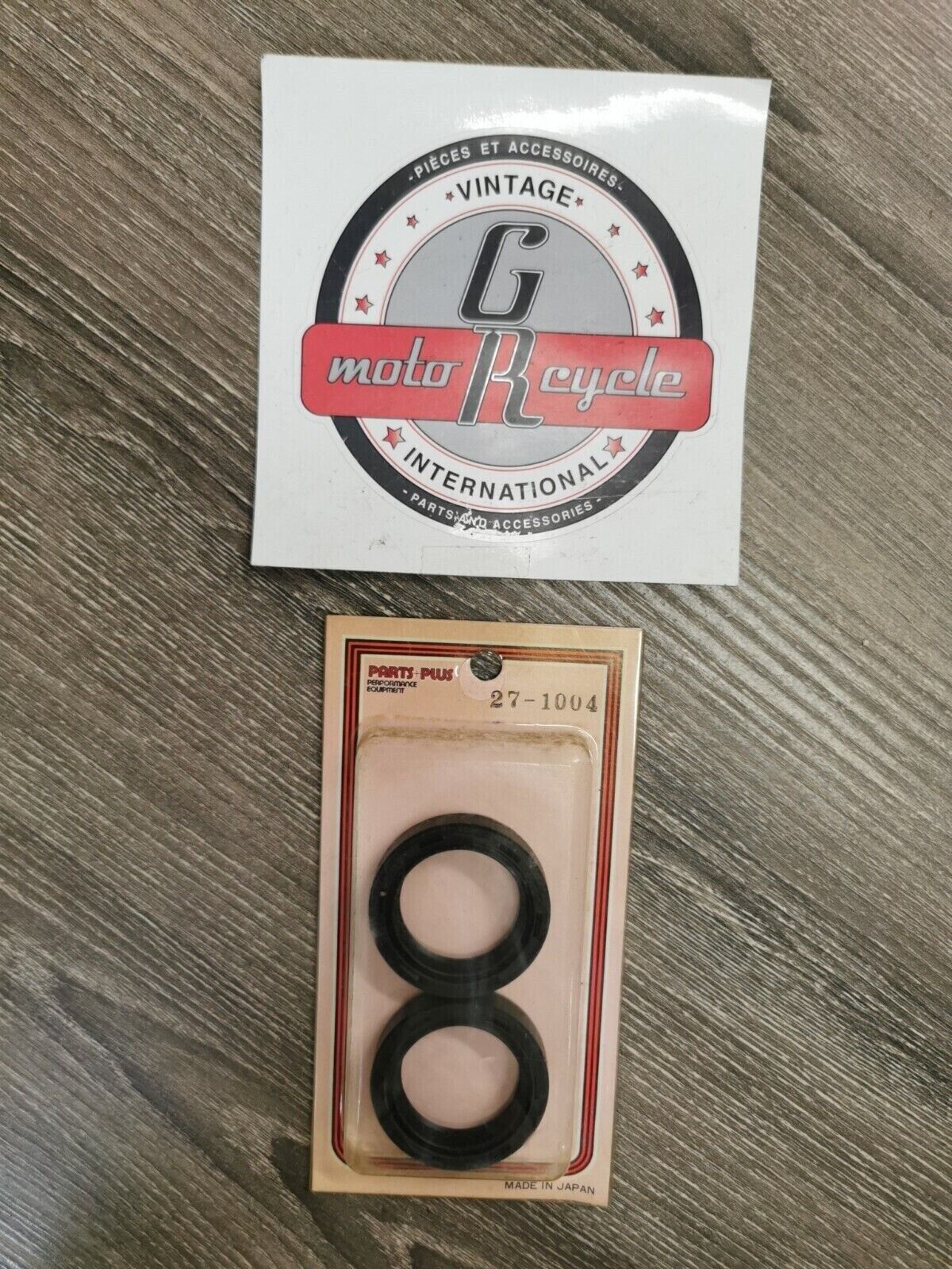 NOS PARTS PLUS DT125 SR250 YZ100 KE175 TS125 Fork Seals SET 27-1004 J18