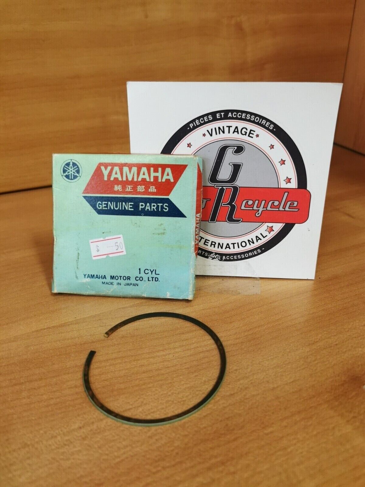 NOS YAMAHA GP440 GP433 1972 - 1977 RING PISTON STD 820-11611-00-00 Y48
