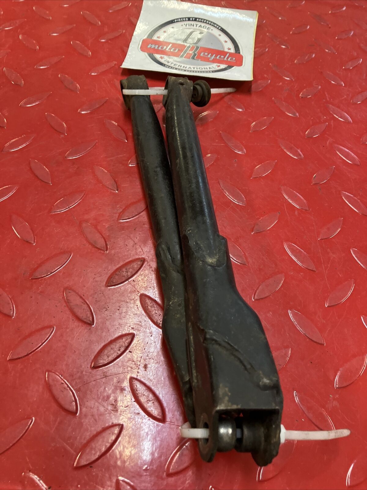 Suzuki RM125 1982 rear shock cushion lever rod arm left right