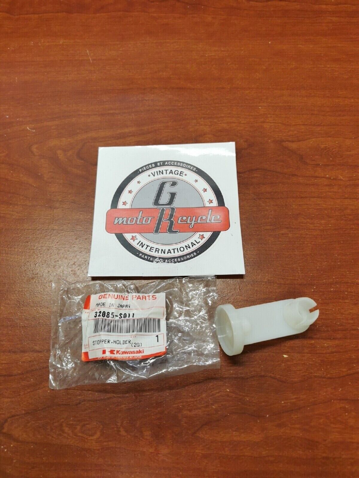 NOS Kawasaki 2003 - 2006 KSF400 HOLDER STOPPER 32085-S011 K27