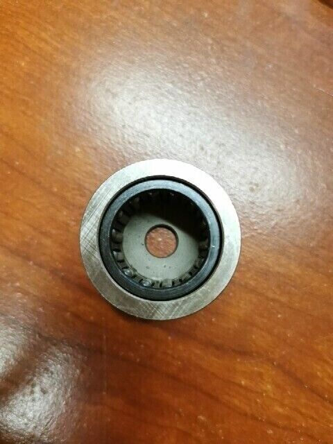 NOS Honda CB250 CB350 CB360 CL250 CL350 SL350 NEEDLE BEARING 23931-286-068 H86