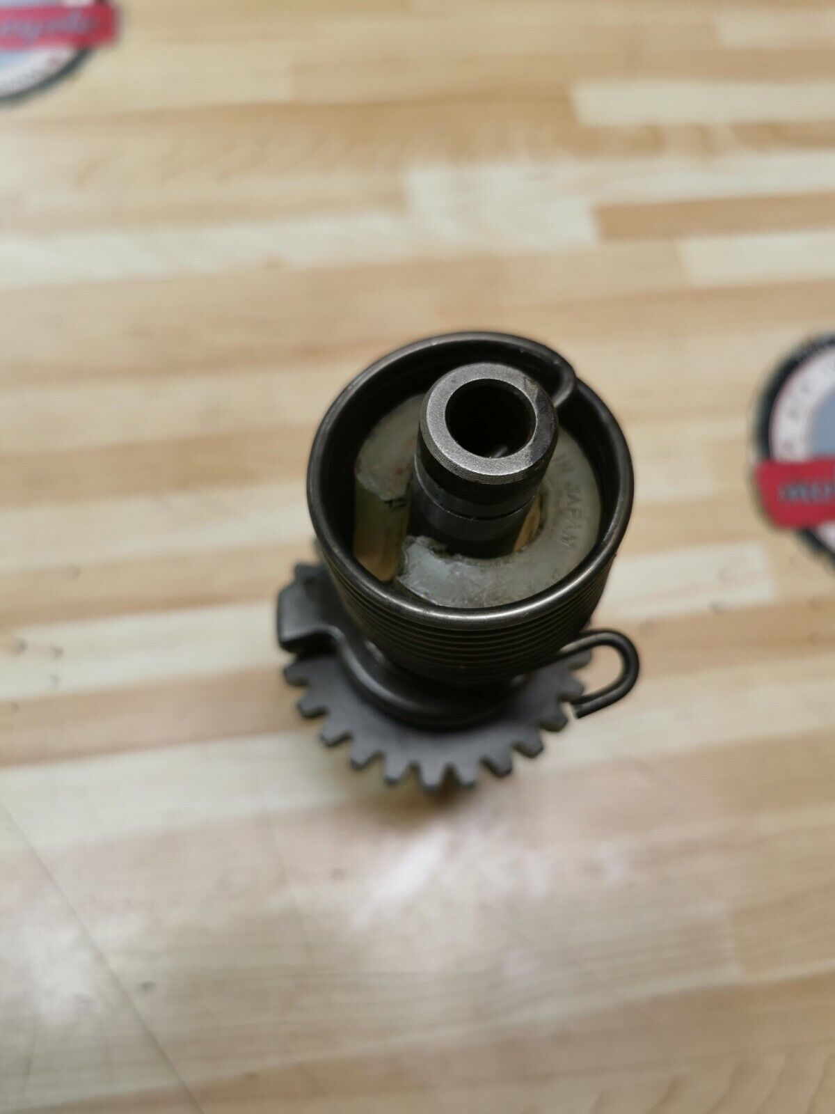 Suzuki RM125 1983 kickstarter kick starter spindle gear shaft spring 26211-40201