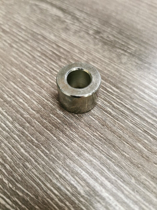 NOS YAMAHA SPACER COLLAR 2J2-21459-00 Y57