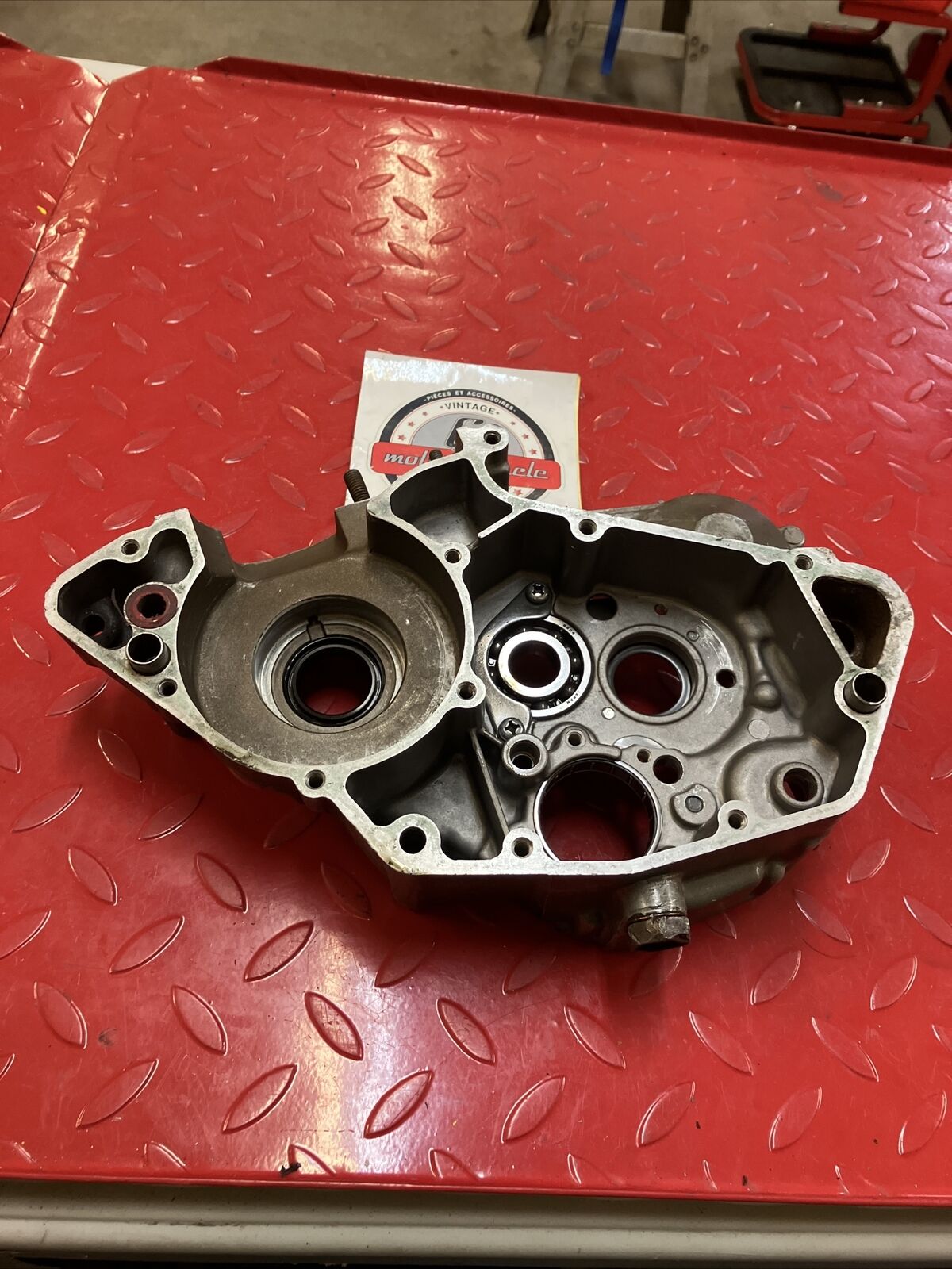 Suzuki RM125 1985 right crankcase crank case