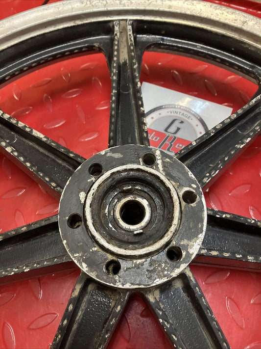 Yamaha RD400 1977 Front wheel 1976