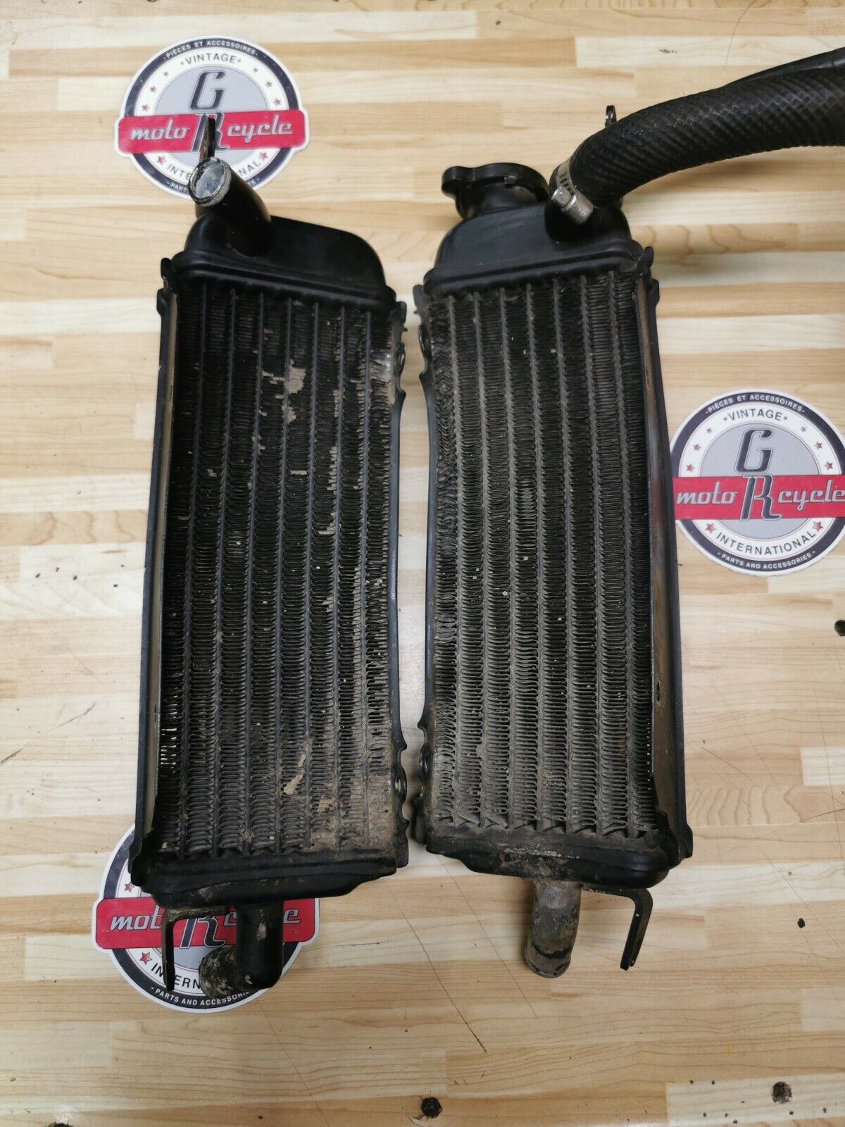 Suzuki RM125 1984 left right radiator set 1985 17710-14502