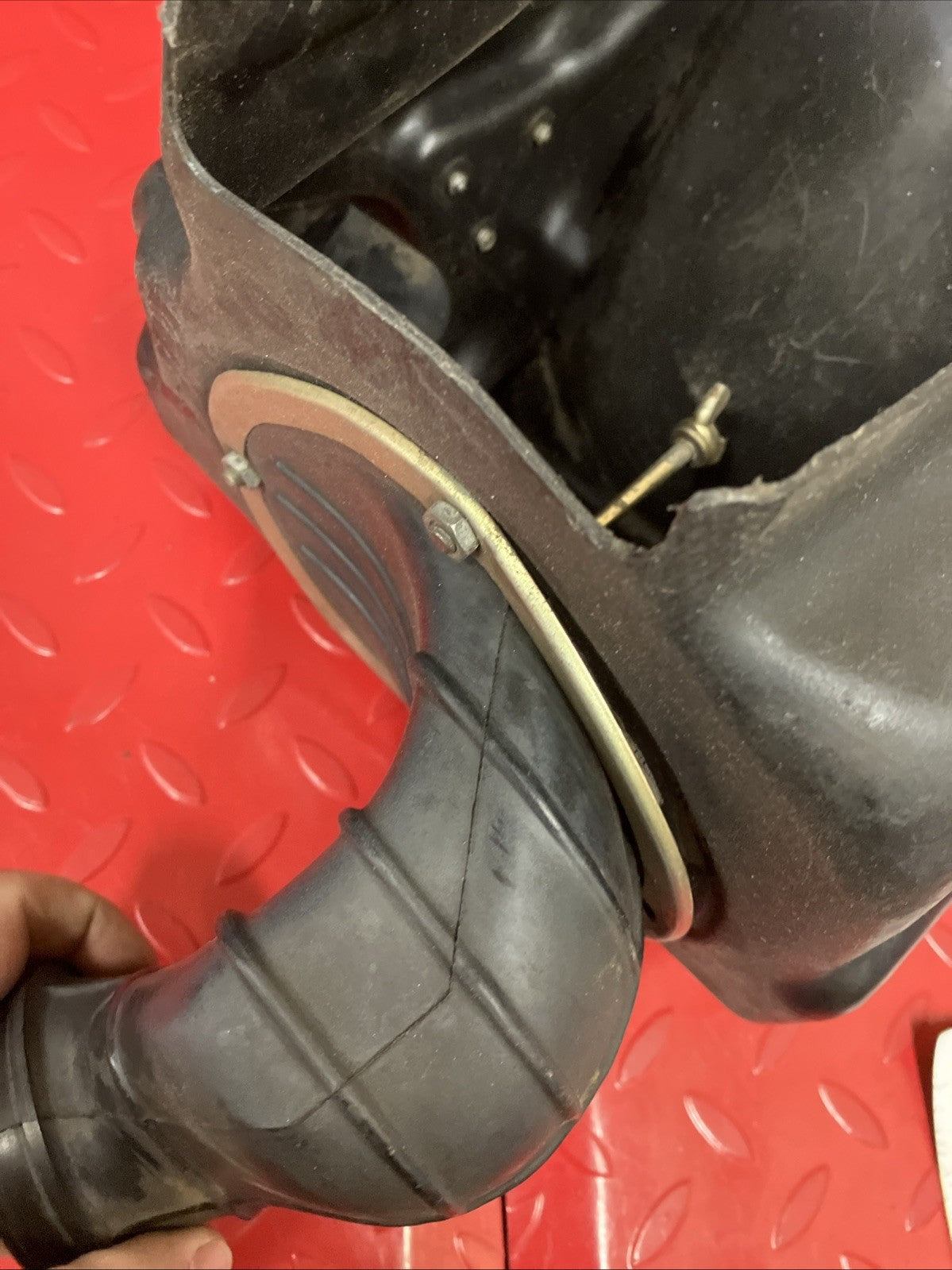 Honda CR250R 1985 Airbox air box cleaner filter housing boot