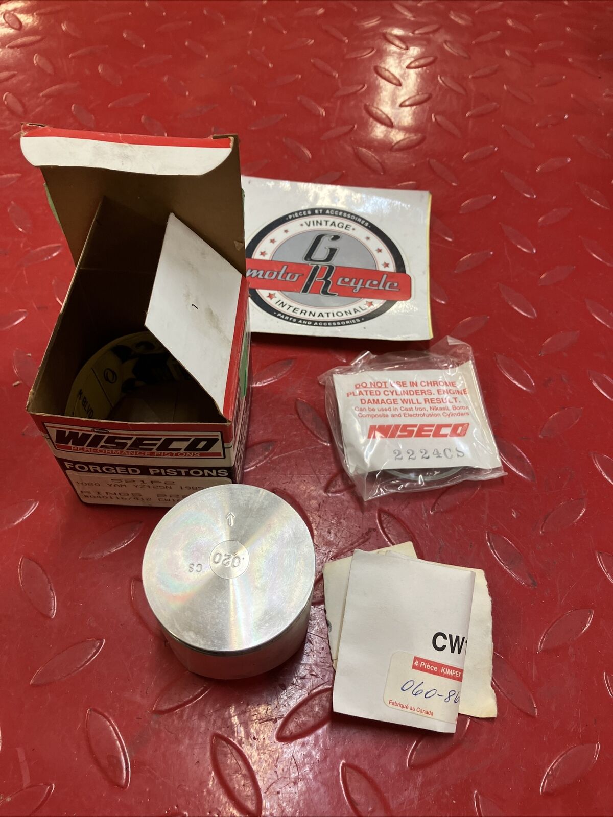 NOS Wiseco YZ125 1985 PISTON KIT / NO PIN 521P2 521M05650 56.5MM J5