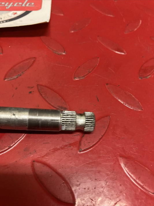 Yamaha U7E 1972 V70 gearshift gear shift shaft spindle