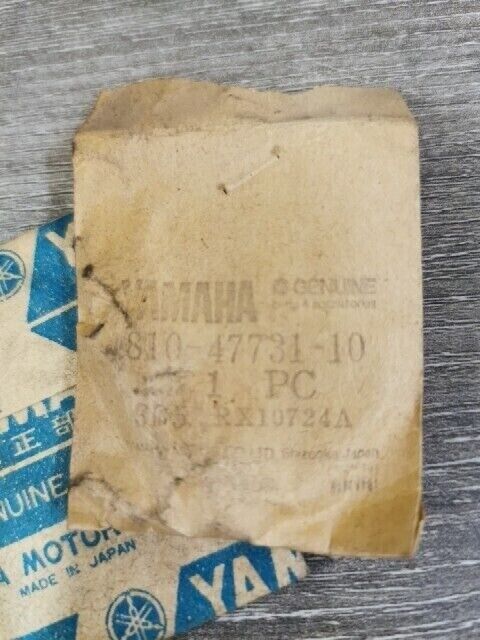 NOS YAMAHA GP433SS GP433SR 1972 GEAR DRIVE 810-47731-10-00 Y191