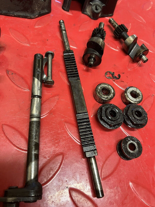 Kawasaki KX125 1986 complete power exhaust valve assembly cover governor shaft