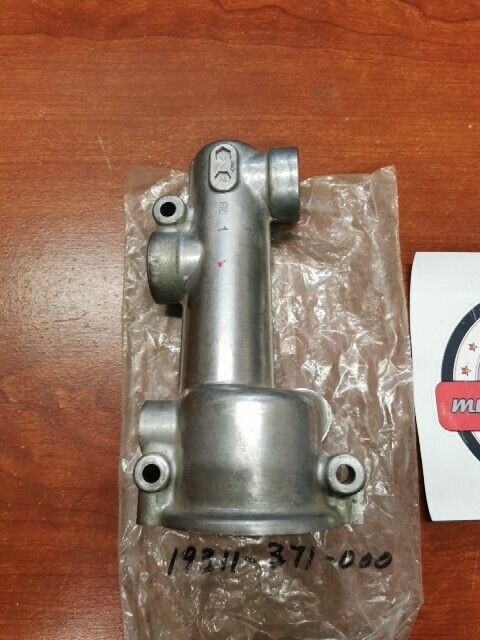 Honda GL1000 GL1100 THERMOSTAT CASE 19311-371-000 H84