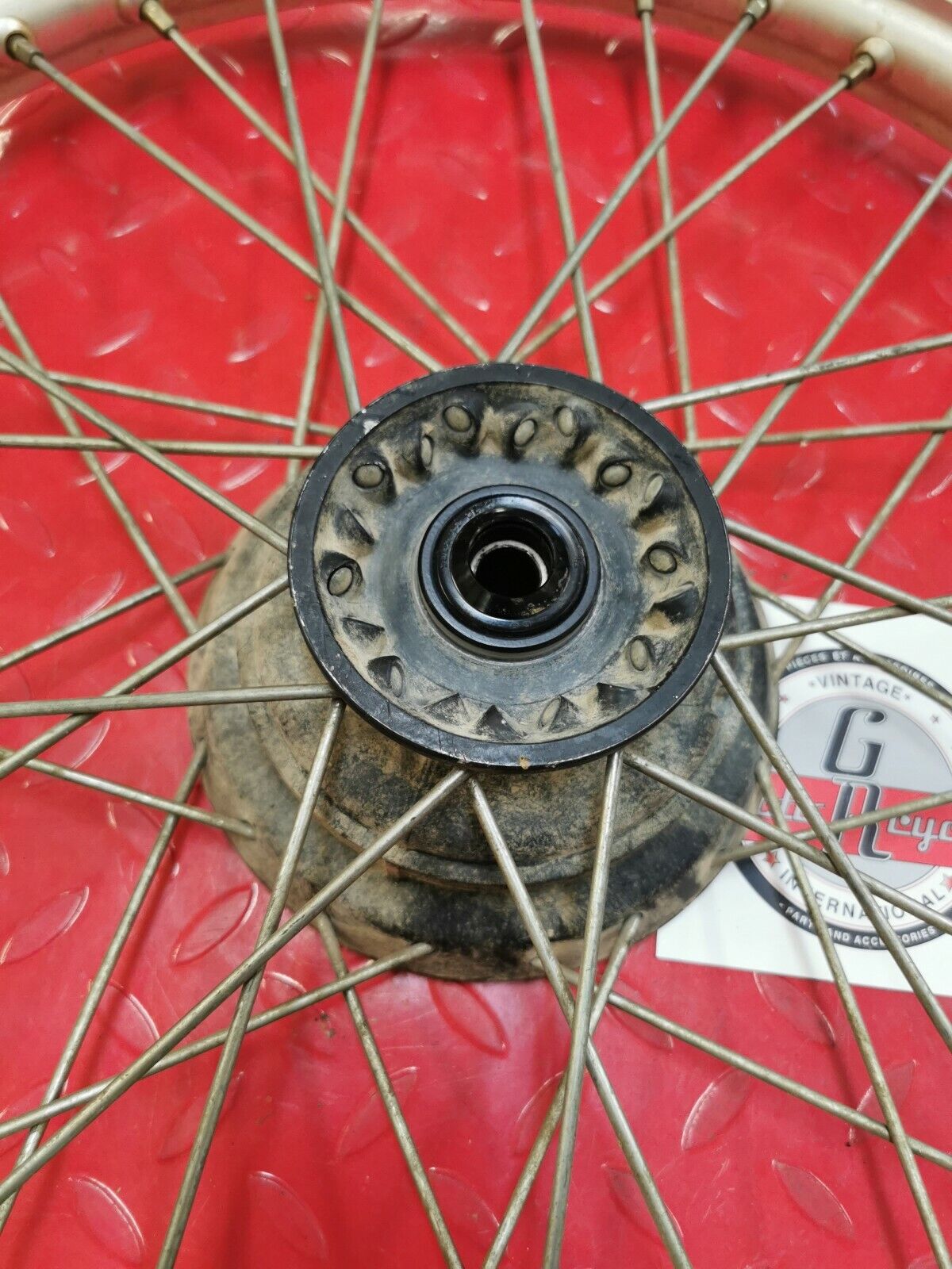 Honda XR200R 1987 Front wheel hub rim 44601-KK0-770