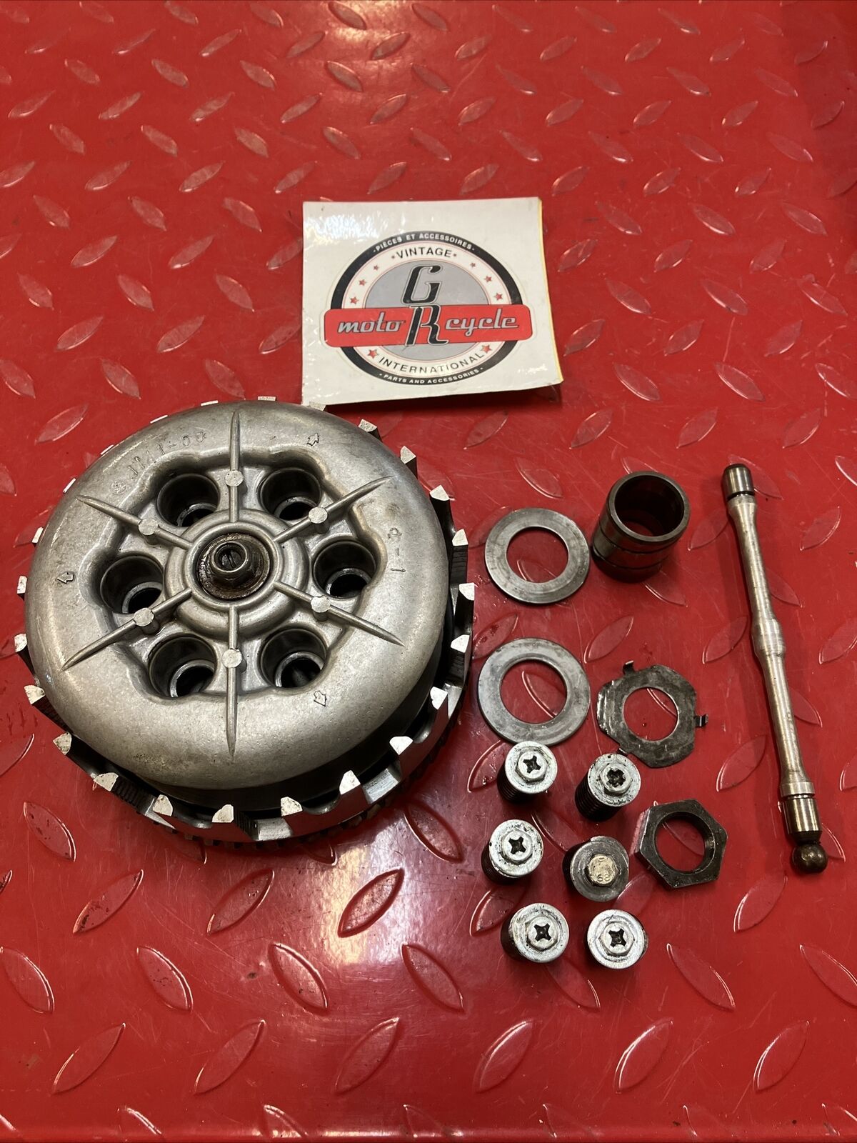 Yamaha YZ400 1977 complete clutch assembly basket hub pressure 1W4-16301-00-00