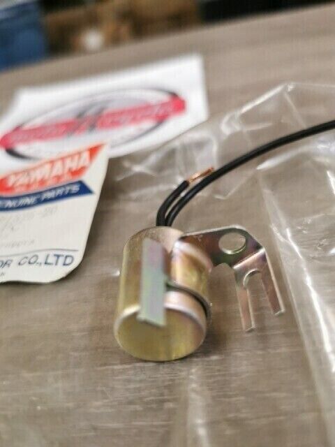 NOS YAMAHA MX80J DT125E YZ50G DT100C LB50PG CONDENSER 1K8-81325-20-00 Y170