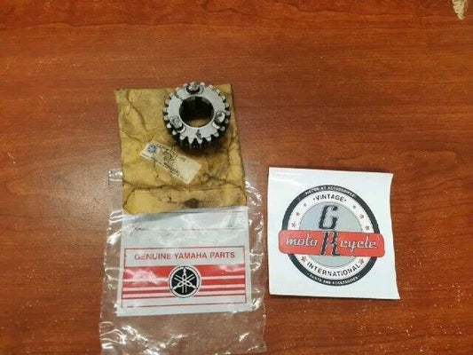NOS Yamaha 1977 XS750 5TH WHEEL GEAR 1J7-17251-09-00 Y153