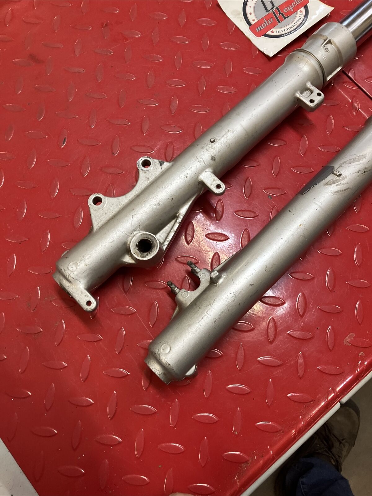 Yamaha DT200 3BN left right front forks