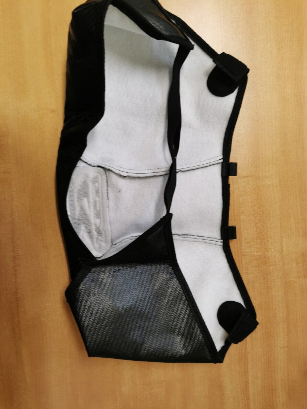 NOS SUZUKI GSXR250 GSXR600 GSXR1000  2001 - 2016 TANK COVER   990A0-66007 S9