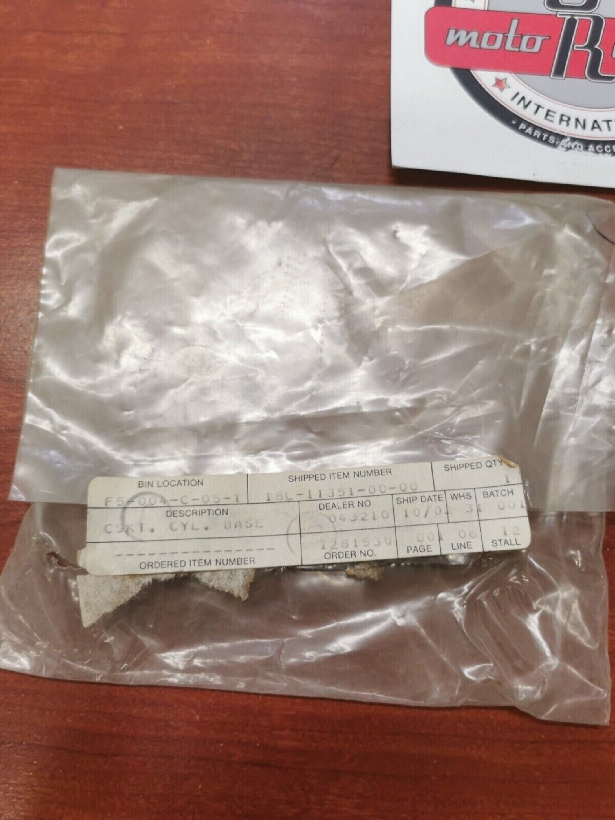 NOS Yamaha 1977 - 1979 IT175 CYLINDER BASE GASKET 3TN-11351-00-00 Y76